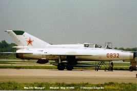 Un MiG-21U 'Mongol', variante de entrenamiento biplaza.
