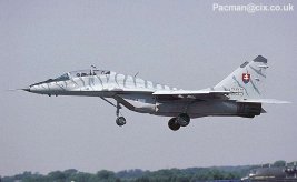 Un MiG-29UB