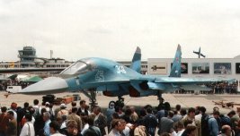 Un Su-32FN en la exposiciуn Le Bourget '95 (AirShow), Francia