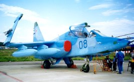 Un Su-25UTG en la exposiciуn MAKS '99 (AirShow), Rusia